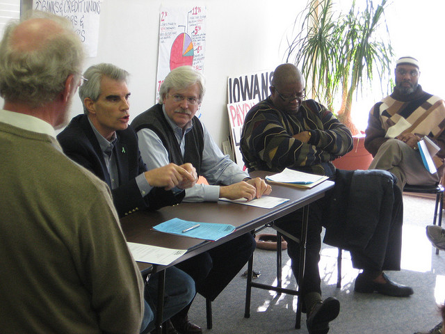 File:Payday Loans 5166.jpg